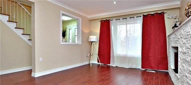 198 Magnolia Ave, House semidetached with 3 bedrooms, 3 bathrooms and 2 parking in Toronto ON | Image 2