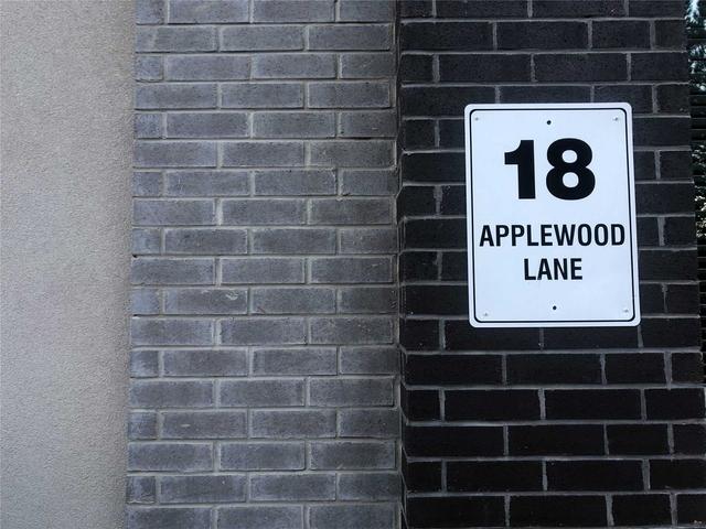 17 - 18 Applewood Lane, Condo with 3 bedrooms, 4 bathrooms and 1 parking in Toronto ON | Image 7