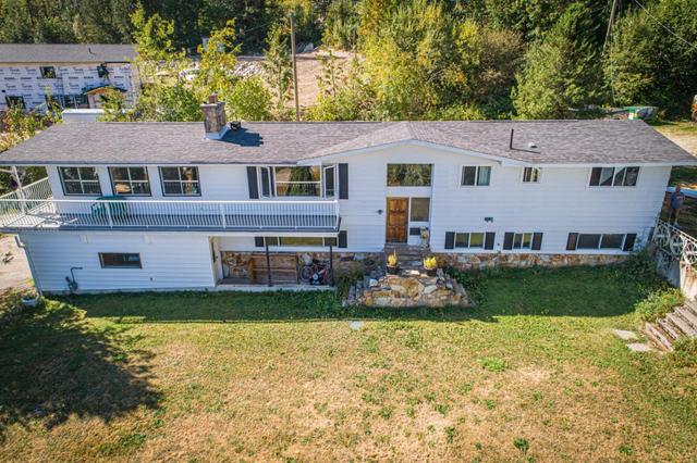 2402 Silver King Road, House detached with 3 bedrooms, 3 bathrooms and null parking in Central Kootenay E BC | Image 27
