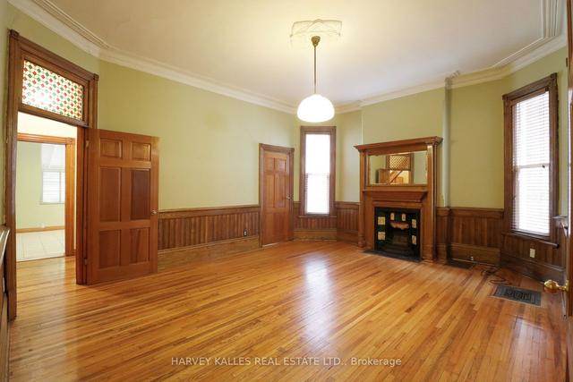 600 Huron St, House semidetached with 6 bedrooms, 4 bathrooms and 0 parking in Toronto ON | Image 27