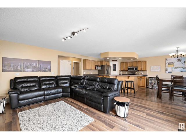 3716 161 Av Nw, House detached with 3 bedrooms, 2 bathrooms and null parking in Edmonton AB | Image 10