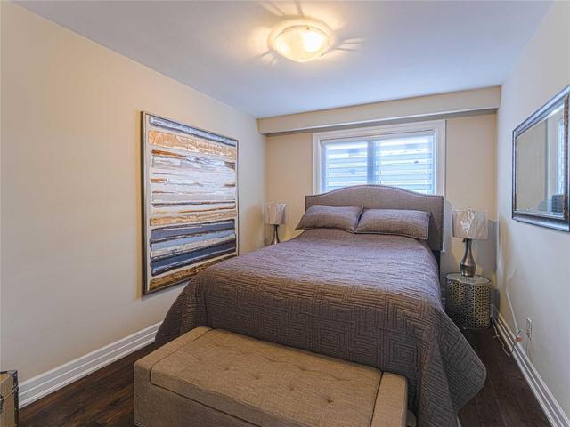 208 Acton Ave, House detached with 3 bedrooms, 2 bathrooms and 6 parking in Toronto ON | Image 11