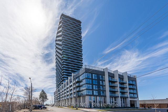 2008 - 36 Zorra St, Condo with 3 bedrooms, 2 bathrooms and 1 parking in Toronto ON | Image 12