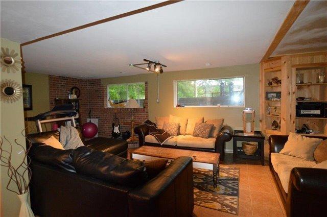 2 Joy Ave, House detached with 3 bedrooms, 2 bathrooms and 4 parking in Oro Medonte ON | Image 12