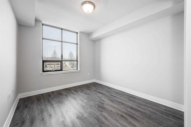 221 - 3290 New St, Condo with 2 bedrooms, 2 bathrooms and 1 parking in Burlington ON | Image 18