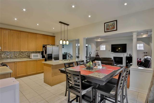 81 Muscat Cres, House detached with 4 bedrooms, 4 bathrooms and 6 parking in Ajax ON | Image 11