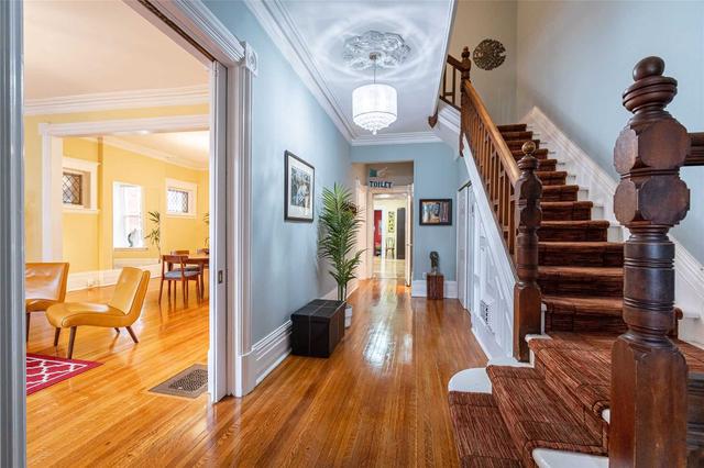 210 Mcdonnel St, House semidetached with 4 bedrooms, 3 bathrooms and 3 parking in Peterborough ON | Card Image