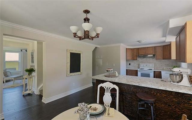 665 Gorham St, House detached with 3 bedrooms, 3 bathrooms and 6 parking in Newmarket ON | Image 5