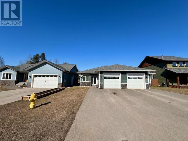 3272 Third Avenue, House attached with 2 bedrooms, 2 bathrooms and null parking in Smithers BC | Image 4
