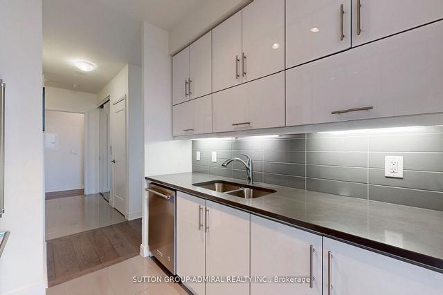 3802 - 825 Church St, Condo with 3 bedrooms, 2 bathrooms and 1 parking in Toronto ON | Image 31