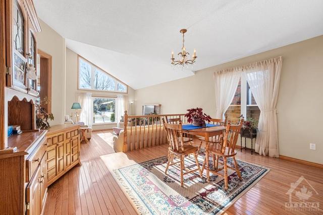 1925 Queensdale Avenue, House detached with 5 bedrooms, 4 bathrooms and 6 parking in Ottawa ON | Image 10