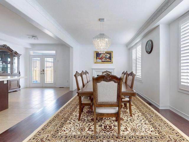 1 Gordon Landon Dr, House detached with 4 bedrooms, 4 bathrooms and 3 parking in Markham ON | Image 4