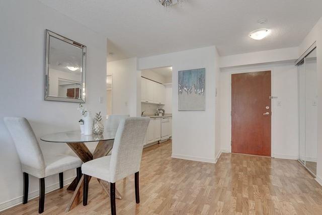 308 - 18 Hillcrest Ave, Condo with 2 bedrooms, 2 bathrooms and 1 parking in Toronto ON | Image 5