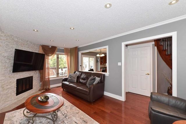 5 Cavendish Crt, House detached with 4 bedrooms, 4 bathrooms and 8 parking in Vaughan ON | Image 5