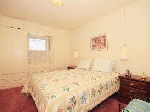 86 Presley Ave, House detached with 2 bedrooms, 1 bathrooms and 2 parking in Toronto ON | Image 5