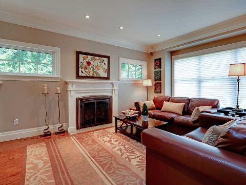 364 Maple Grove Dr, House detached with 5 bedrooms, 5 bathrooms and 6 parking in Oakville ON | Image 4