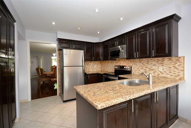 79 Cheviot Cres, House detached with 4 bedrooms, 4 bathrooms and 4 parking in Brampton ON | Image 23