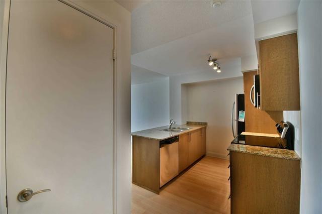 3212 - 2191 Yonge St, Condo with 1 bedrooms, 1 bathrooms and 0 parking in Toronto ON | Image 31