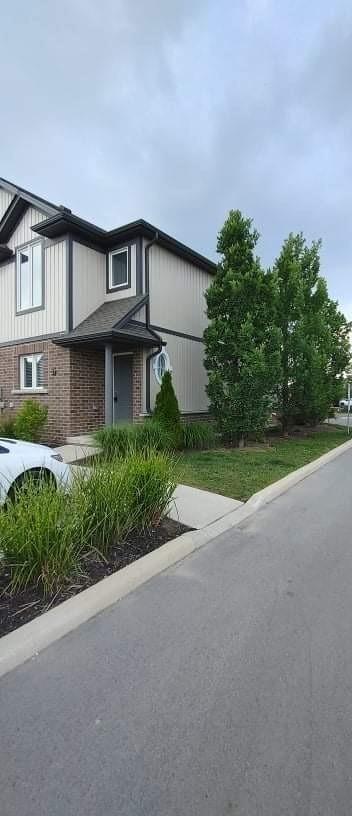 34 - 7768 Ascot Circ, Townhouse with 3 bedrooms, 2 bathrooms and 1 parking in Niagara Falls ON | Image 1