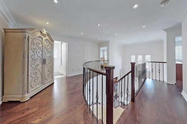 49 Miranda Crt, House detached with 4 bedrooms, 5 bathrooms and 6 parking in Vaughan ON | Image 8