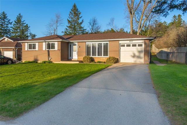 607 Willow St, House detached with 3 bedrooms, 2 bathrooms and 3 parking in Shelburne ON | Image 1