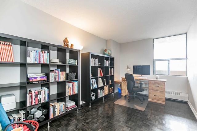 1402 - 25 Sunrise Ave, Condo with 3 bedrooms, 2 bathrooms and 1 parking in Toronto ON | Image 5