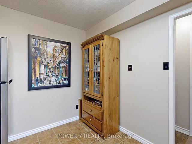 407 - 10 Tangreen Crt, Condo with 2 bedrooms, 2 bathrooms and 2 parking in Toronto ON | Image 6