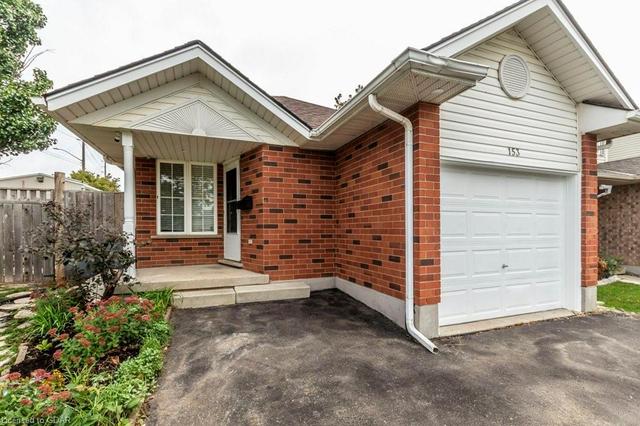 153 Bradson Drive, House detached with 4 bedrooms, 2 bathrooms and 3 parking in Guelph ON | Image 4