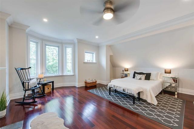 a - 672 Huron St, House detached with 4 bedrooms, 4 bathrooms and 1 parking in Toronto ON | Image 11