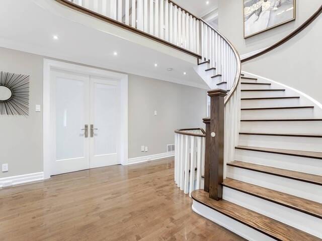 29 Galloway Dr, House detached with 4 bedrooms, 4 bathrooms and 12 parking in Vaughan ON | Image 6