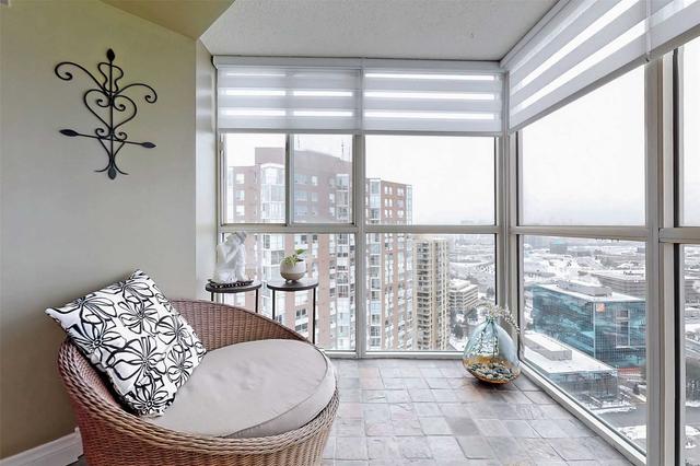 3406 - 7 Concorde Pl, Condo with 1 bedrooms, 1 bathrooms and 1 parking in Toronto ON | Image 2