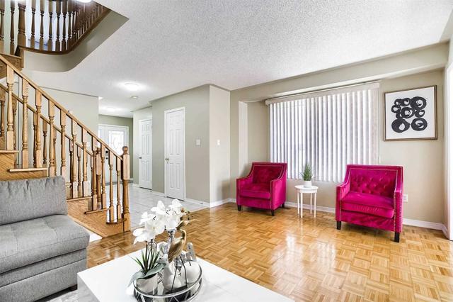 27 Amethyst Circ, House semidetached with 3 bedrooms, 3 bathrooms and 3 parking in Brampton ON | Image 18