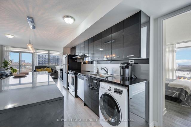 711 - 33 Singer Crt, Condo with 2 bedrooms, 2 bathrooms and 1 parking in Toronto ON | Image 7