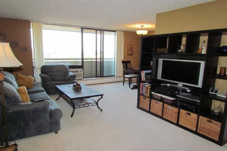 703 - 2929 Aquitaine Ave, Condo with 2 bedrooms, 2 bathrooms and 2 parking in Mississauga ON | Image 3