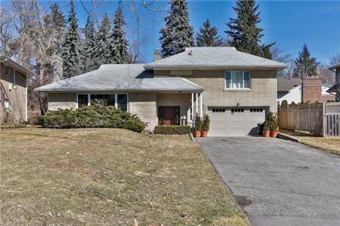 22 Cranleigh Crt, House detached with 3 bedrooms, 2 bathrooms and 2 parking in Toronto ON | Image 1