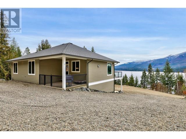 1254 Lee Creek Drive, House detached with 3 bedrooms, 3 bathrooms and null parking in Columbia Shuswap F BC | Image 30