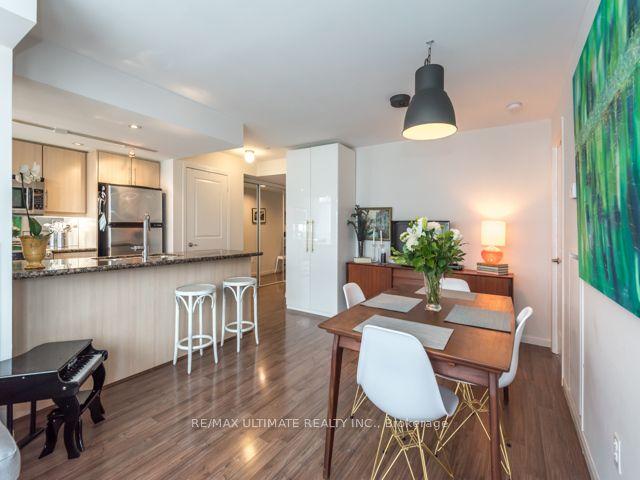 405 - 15 Stafford St, Condo with 2 bedrooms, 1 bathrooms and 1 parking in Toronto ON | Image 2