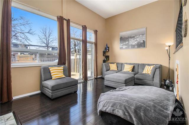 47 - 2669 Southvale Crescent, Townhouse with 3 bedrooms, 2 bathrooms and 2 parking in Ottawa ON | Image 4