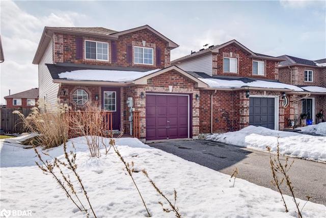 64 Dunsmore Lane, House detached with 3 bedrooms, 1 bathrooms and null parking in Barrie ON | Image 3