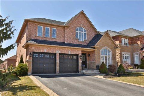 2402 Woodcrest Dr, House detached with 4 bedrooms, 5 bathrooms and 2 parking in Oakville ON | Image 1