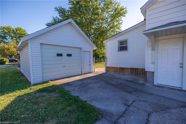 511 George Street, House detached with 3 bedrooms, 1 bathrooms and 3 parking in Sarnia ON | Image 23