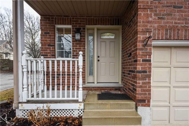 17 - 5 Spring St, Townhouse with 3 bedrooms, 2 bathrooms and 1 parking in Orangeville ON | Image 2