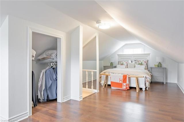 Large Primary Bedroom | Image 18