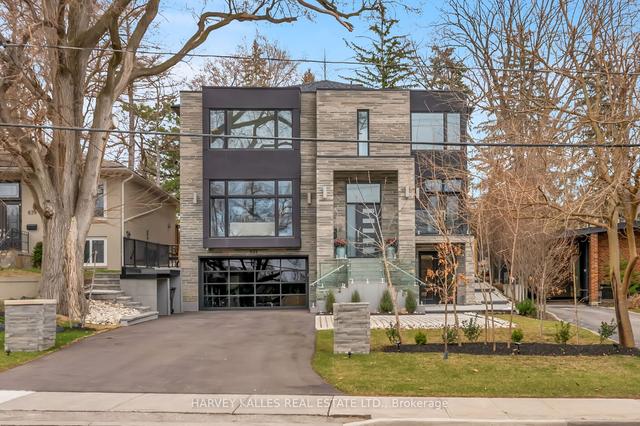 837 Royal York Rd, House detached with 4 bedrooms, 6 bathrooms and 8 parking in Toronto ON | Image 1