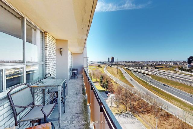 1206 - 130 Neptune Dr, Condo with 2 bedrooms, 2 bathrooms and 1 parking in Toronto ON | Image 28