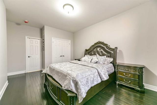 39 Gordon Randle Dr, House detached with 5 bedrooms, 4 bathrooms and 10 parking in Brampton ON | Image 25