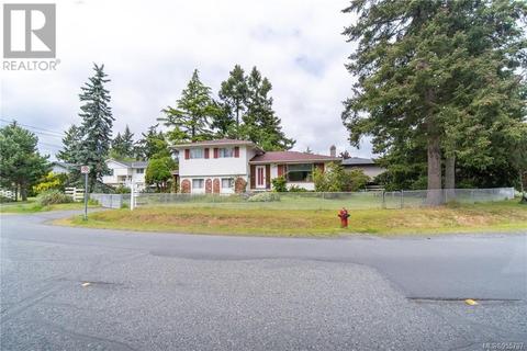 2776 Scafe Rd, House detached with 3 bedrooms, 2 bathrooms and 2 parking in Langford BC | Card Image