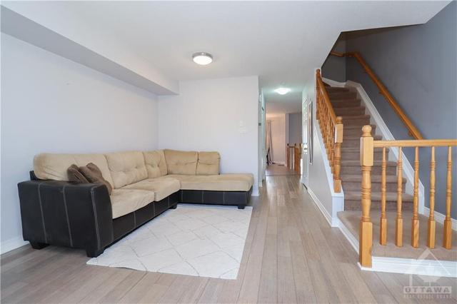 229 Gershwin Private, Townhouse with 2 bedrooms, 2 bathrooms and 2 parking in Ottawa ON | Image 11