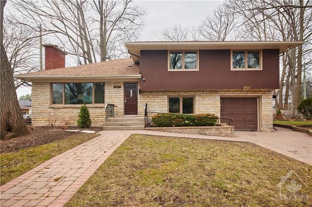 2027 Woodcrest Road, House detached with 4 bedrooms, 2 bathrooms and 3 parking in Ottawa ON | Image 1