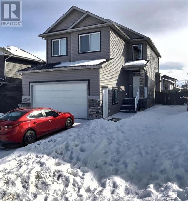 10525 129 Avenue, House detached with 3 bedrooms, 2 bathrooms and 4 parking in Grande Prairie AB | Card Image